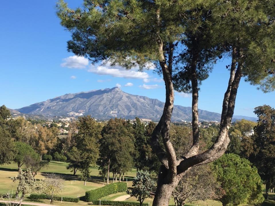 Habitacion Deluxe Con Bano Privado En Atalaya Apartagolf, Estepona Exterior foto